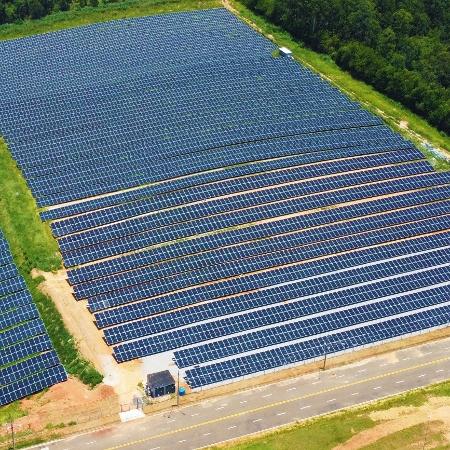 Usina de energia fotovoltaica em Sorocaba (SP) Usina de energia fotovoltaica em Sorocaba (SP)