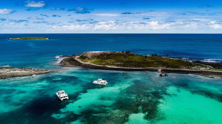 Area de proteção ambiental marinha de Abrolhos na costa do sul da Bahia 