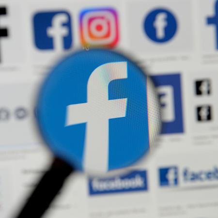 A rede social se diz comprometida com o combate às informações falsas  - Johanna Geron/Reuters