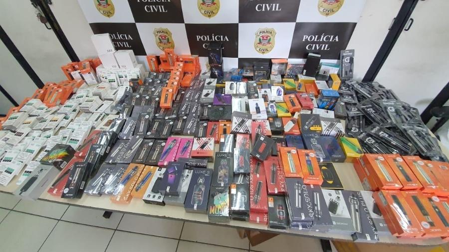 Cigarros eletrônicos proibidos no Brasil foram apreendidos pela Polícia Civil de São Paulo - Divulgação/Deic/Polícia Civil