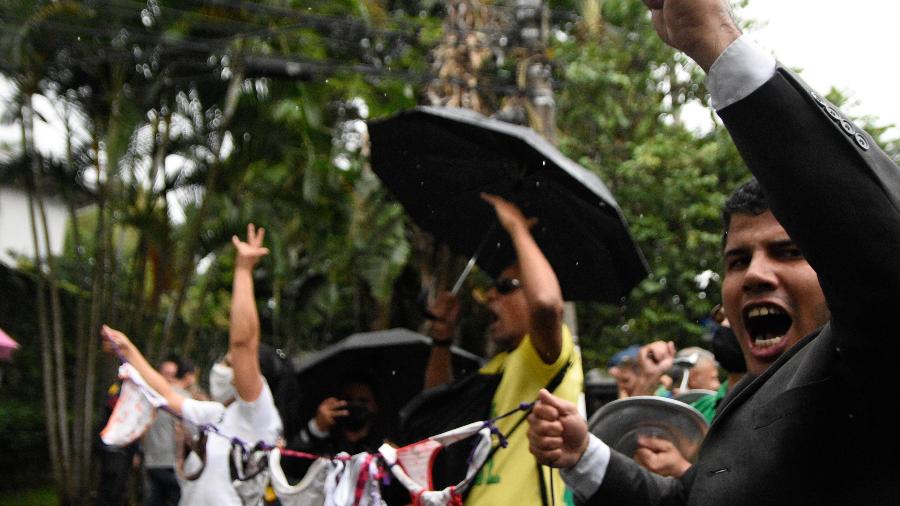 Manifestantes fazem protesto contra Doria - Ronaldo Silva/Estadão Conteúdo