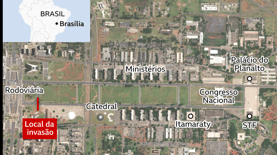 A primeira invasão se deu na pista sul do Eixo Monumental, em uma barreira policial depois da rodoviária, perto da Biblioteca Nacional e do Museu Nacional, antes da Catedral de Brasília. - BBC