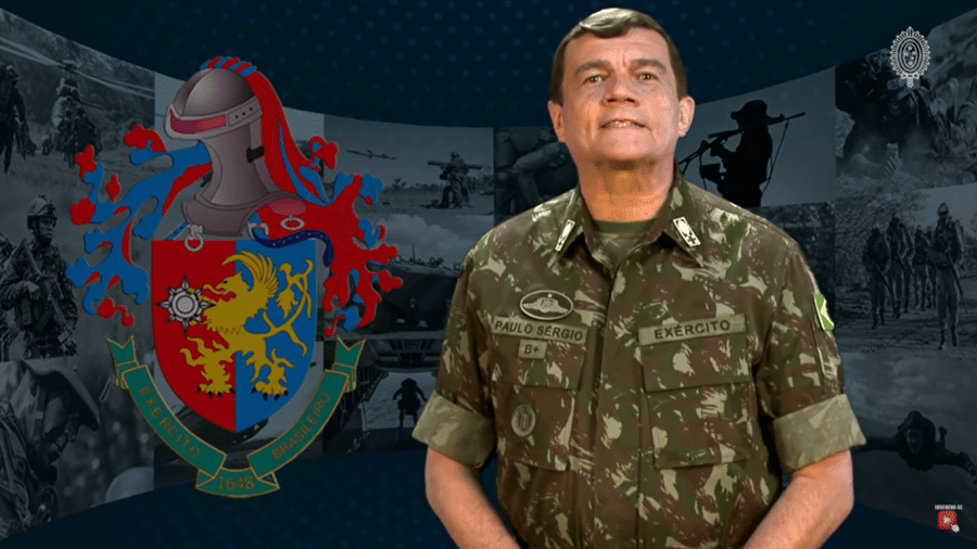 Comandante do Exército, general Paulo Sérgio Nogueira de Oliveira: compra de mimos para as visitas custará R$ 580 mil - Reprodução/Youtube/Exército