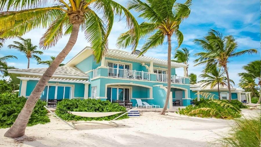 Turistas americanos foram achados inconscientes e morreram em resort nas Bahamas - Divulgação/Sandals Emerald Bay Resort