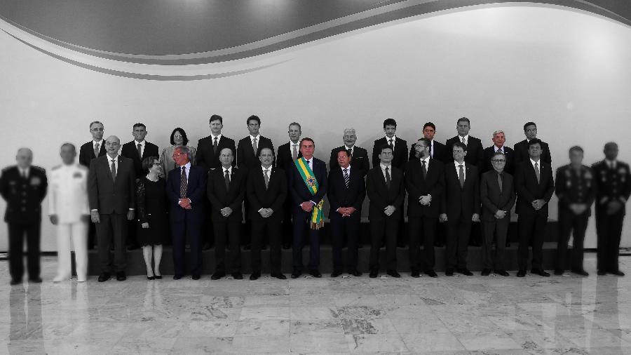 Foto da posse dos ministros de 2019: todos em preto e branco deixaram o governo - Valter Campanato/Agência Brasil