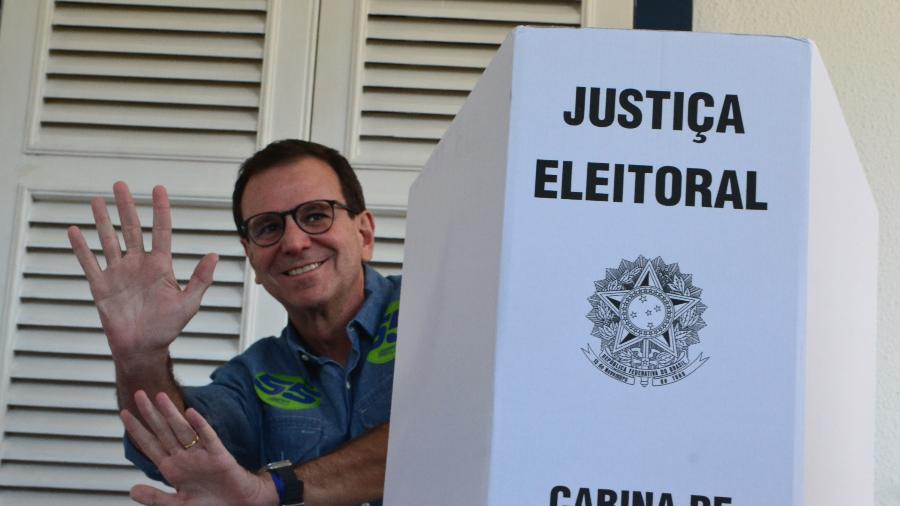 Eduardo Paes votou no Gávea Golf Club, zona sul no RJ