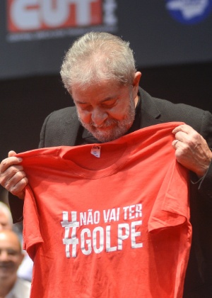 O ex-presidente Luiz Inácio Lula da Silva participou nesta sexta (28) de evento em BH - Uarlen Valério/O Tempo/Estadão Conteúdo