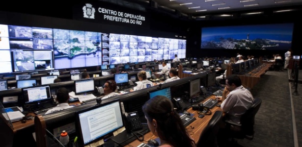 Centro de operações do Rio: ausência de câmeras forçou a parceria com o Waze