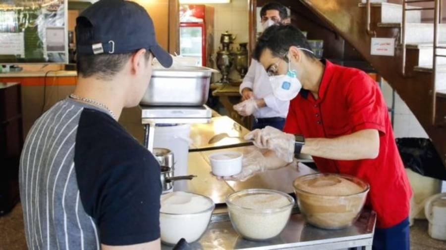Restaurantes puderam reabrir a partir do final de maio no Irã - Getty Images