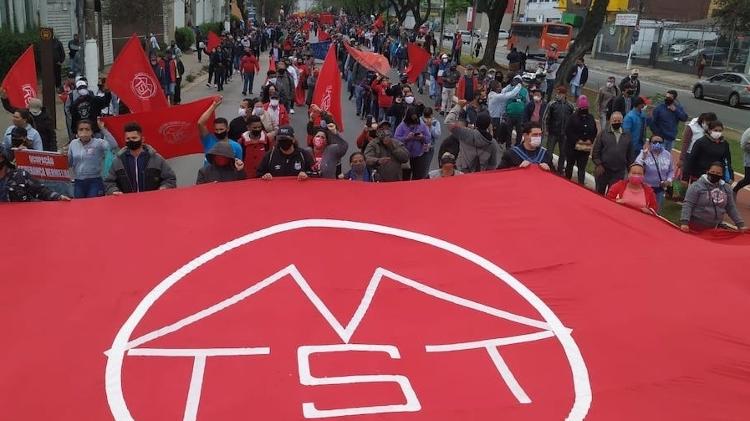 Marcha de sem-teto pede ao governo paulista o fim dos despejos durante a pandemia e mais investimento para moradia - MTST - MTST