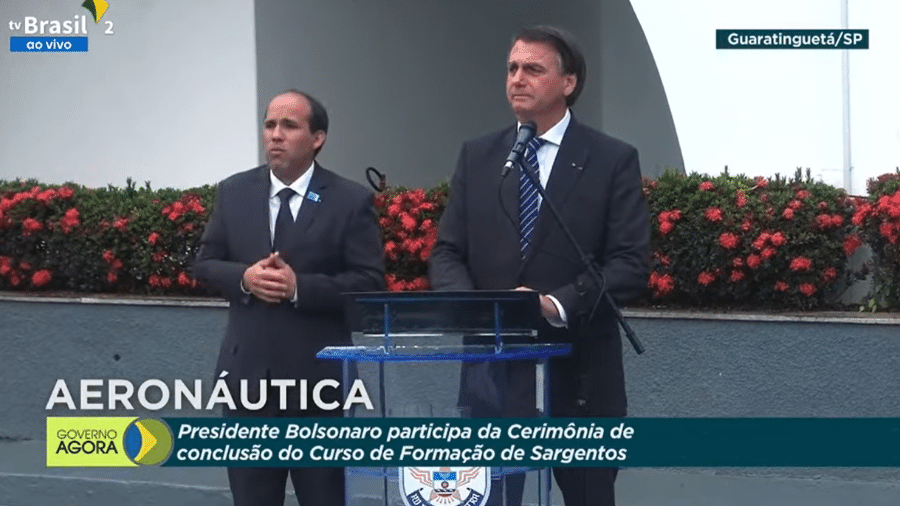 26.nov.21 - O presidente Jair Bolsonaro (sem partido) participa de cerimônia de formatura de sargentos da Aeronáutica - Reprodução