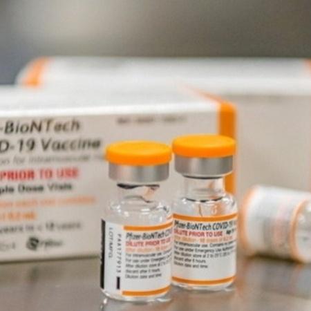 Vacina contra covid-19 para crianças tem tampa laranja para diferencia doses de adultos  - Divulgação/Pfizer