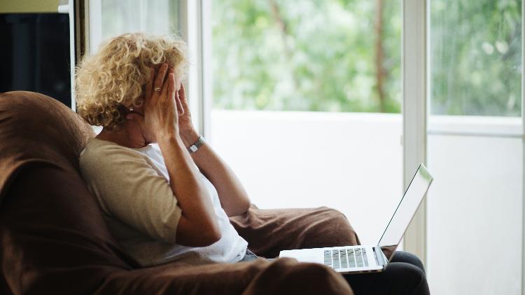 Segundo a OMS, o risco de depressão entre as mulheres é duas vezes maior do que entre os homens - Reprodução/Wikimedia Commons/Nenad Stojkovic - Reprodução/Wikimedia Commons/Nenad Stojkovic