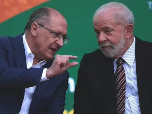 Naco do mercado torce contra saúde de Lula e para que Alckmin vire um Temer