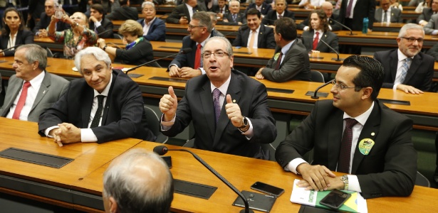 Cunha comemora desembarque do PMDB do governo Dilma Rousseff - Pedro Ladeira/Folhapress