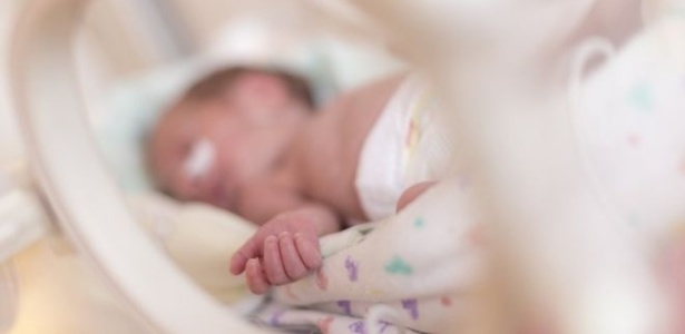 Bebês que são prematuros extremos são os mais vulneráveis aos vírus que causam bronquiolite e devem receber o medicamento contra o VSR - Istock