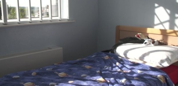 Ian Goldsworthy: 'Você meio que se acostuma em ver o quarto de seu filho parecer uma cela' - BBC - BBC