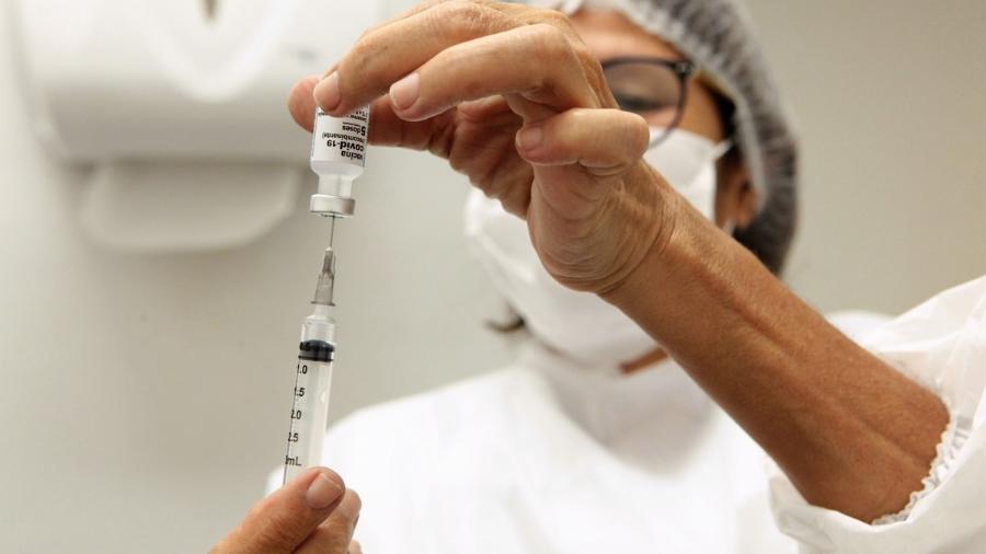 Aplicação de vacina contra a covid-19 em Niterói, no Rio de Janeiro - Divulgação/Prefeitura de Niterói