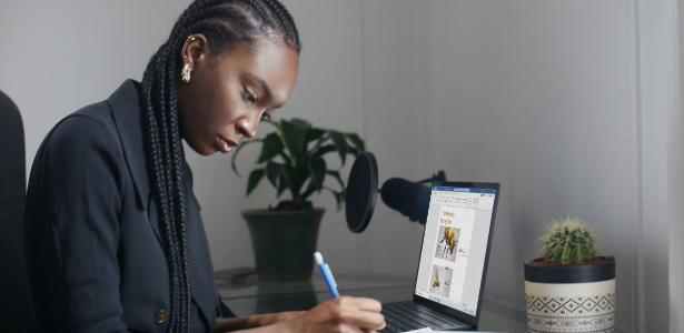 Trabalhadores em home office ou do setor de TI sentem mais autonomia - Vimarsana News