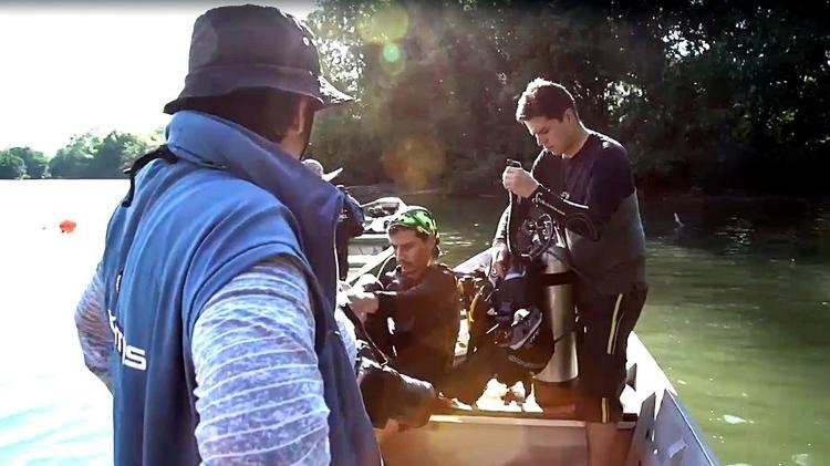 One of the most important work in the research was to determine the behavior of rivers - Equitas.  - They're equal.