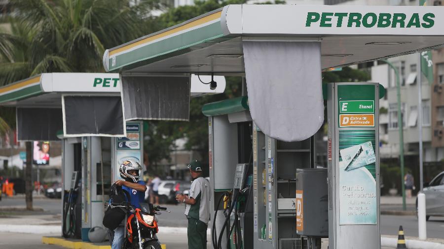 Redução no preço da gasolina pela Petrobras foi o primeiro desde dezembro - Getty Images