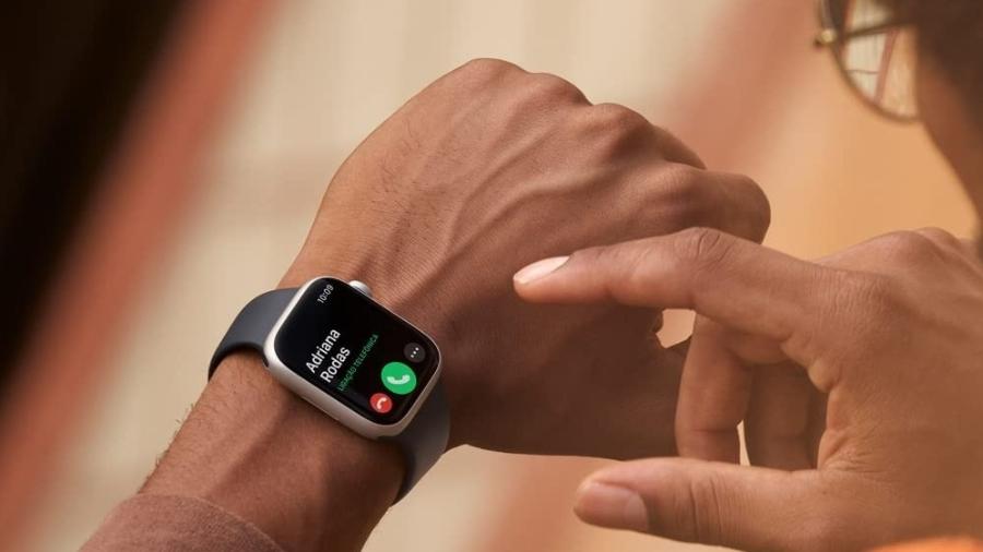 Apple Watch Series 8 baixou de preço após lançamento da geração 9, em setembro