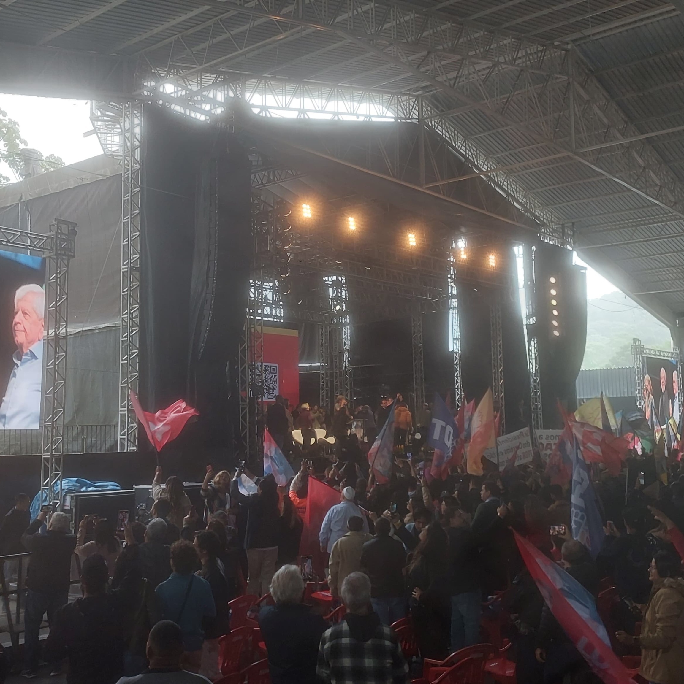 Lula estreia eventos eleitorais com petista em São Bernardo