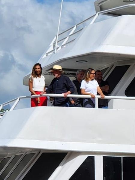 Lula e comitiva visitam comunidade quilombola paraense