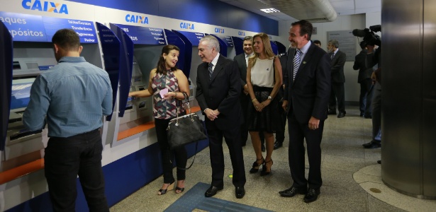 No início da manhã, o presidente Michel Temer visitou uma agência - Dida Sampaio/ Agência Estado
