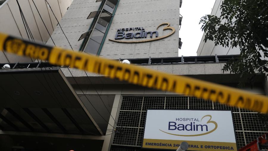 Fachada do hospital Badim, no Rio de Janeiro, após incêndio - 13.set.2019 - Pilar Olivares/Reuters