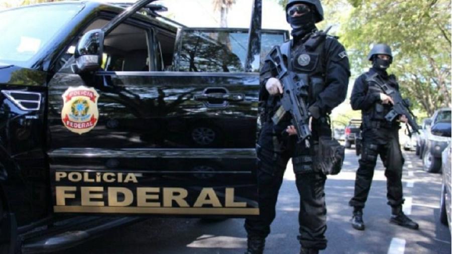 Agentes armados da Polícia Federal - Reprodução