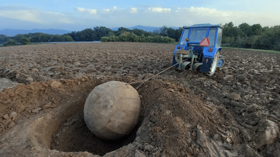 Objeto usado na Segunda Guerra Mundial foi encontrado por fazendeiro na Eslováquia