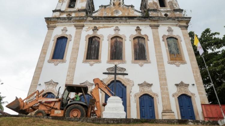 Os fragmentos foram encontrados na fase de escavação da obra