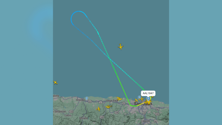 Imagem mostra a aeronave retornando a Porto Rico após a denúncia da passageira