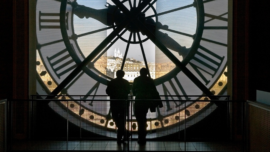 Turistas no Museu de Orsay, que era uma antiga estação de trem em Paris - Steve Raymer/National Geographic Creative