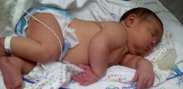 Gabrielly surpreendeu os médicos ao nascer com 5,720 quilos e 54 centímetros - Maira Cristina Trevisan/Arquivo Pessoal