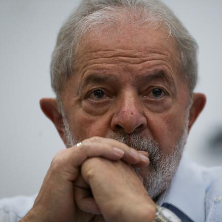 Lula ainda disse ser "lamentável que um presidente nos envergonhe tanto" - Zanone Fraissat/Folhapress