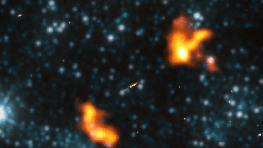 Os lóbulos de rádio observados na radiogaláxia Alcyoneus - Reprodução/ Oei et al., arXiv, 2022