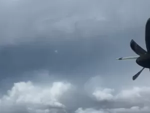 'Caçadores de furacões' fazem voo no olho da tempestade Beryl; assista