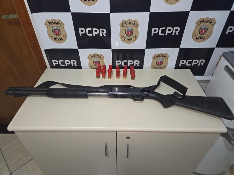 Arma é apreendida em operação que investiga desaparecimento de quatro pessoas em Icaraíma