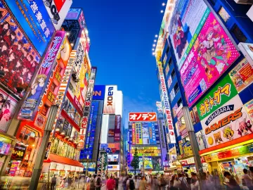 Bairro eletrônico do Japão se reinventa para fugir do vazio da vida digital