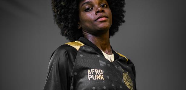 Bahia e Afropunk lançam camisa em celebração à cultura negra