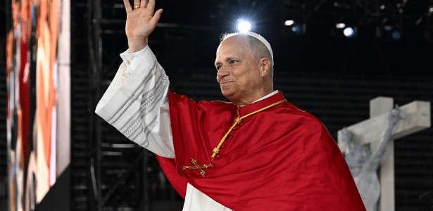 Pope talks about mental health and feminicides during vigil in Spain