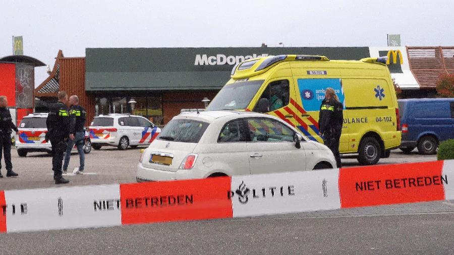 Tiroteio em filial do McDonald"s em Zwolle, na Holanda - STRINGER / ANP / AFP