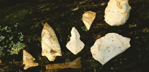 Primeiros americanos deixaram resquícios como essas pontas de flechas - Kenneth Garrett/NGC/Nature