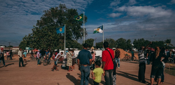 Fila de venezuelanos na PolÃ­cia Federal em Boa Vista, Roraima