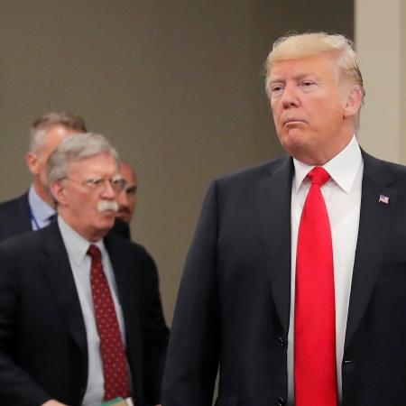 24.set.2018 - O ex-assessor de segurança nacional dos Estados Unidos, John Bolton (esq.), ao lado de Donald Trump - REUTERS/Caitlin Ochs