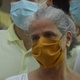 29.nov.2020 - Renata Campos acompanha discurso do filho João Campos (PSB) após ele ganhar a eleição à prefeitura de Recife (PE). - Beto Macario/UOL