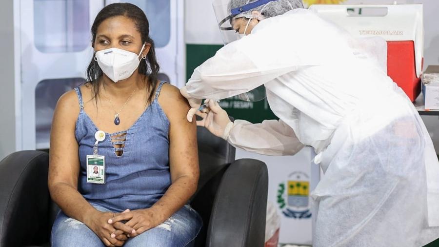Mais de 30,7 milhões de brasileiros receberam pelo menos uma dose de vacina contra a covid-19 - Divulgação