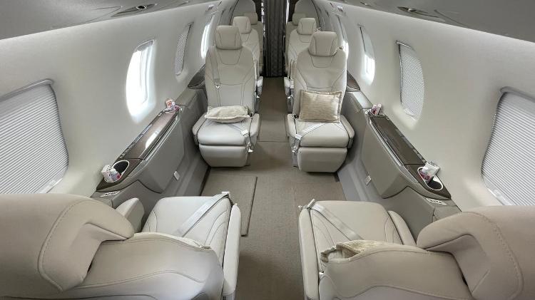 Interior do Pilatus PC-24, oferecida pela Amaro Aviation em modelo de propriedade compartilhada. O avião pode pousar em pistas de terra Interior do Pilatus PC-24, oferecida pela Amaro Aviation em modelo de propriedade compartilhada. O avião pode pousar em pistas de terra